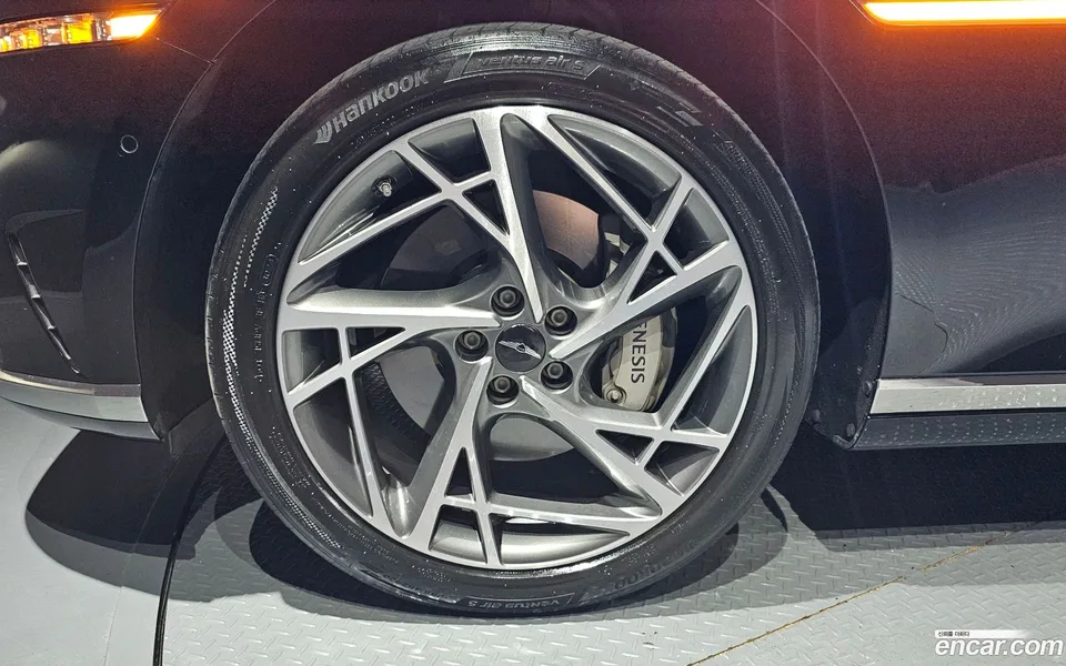 Genesis G90 3.5 AWD 2023 — thumbnail 5