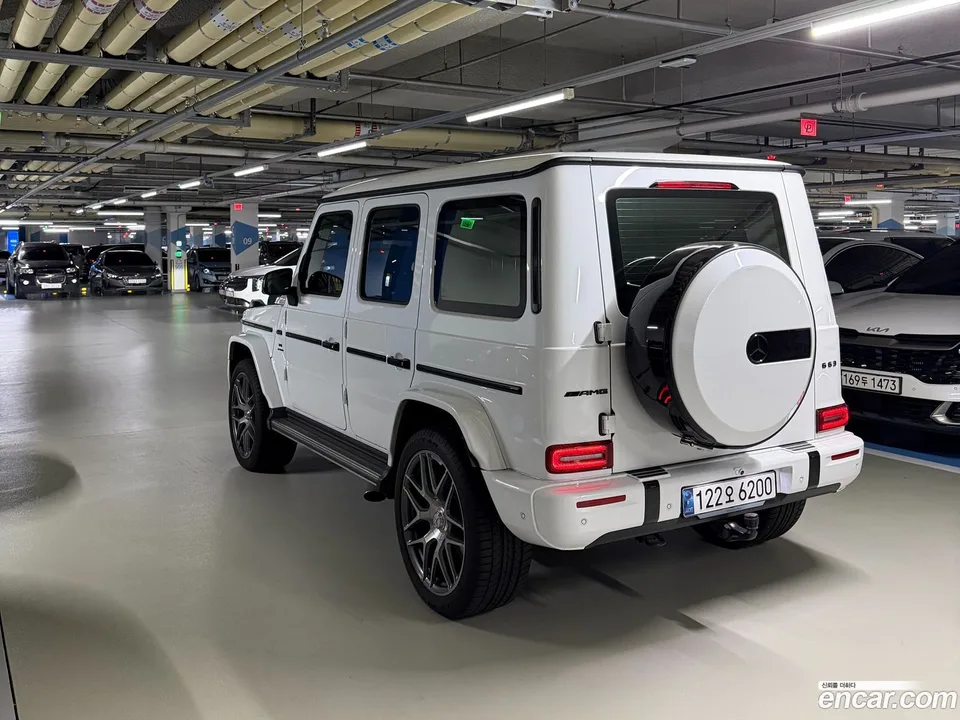Mercedes-Benz G-Class AMG G63 2025 — thumbnail 4