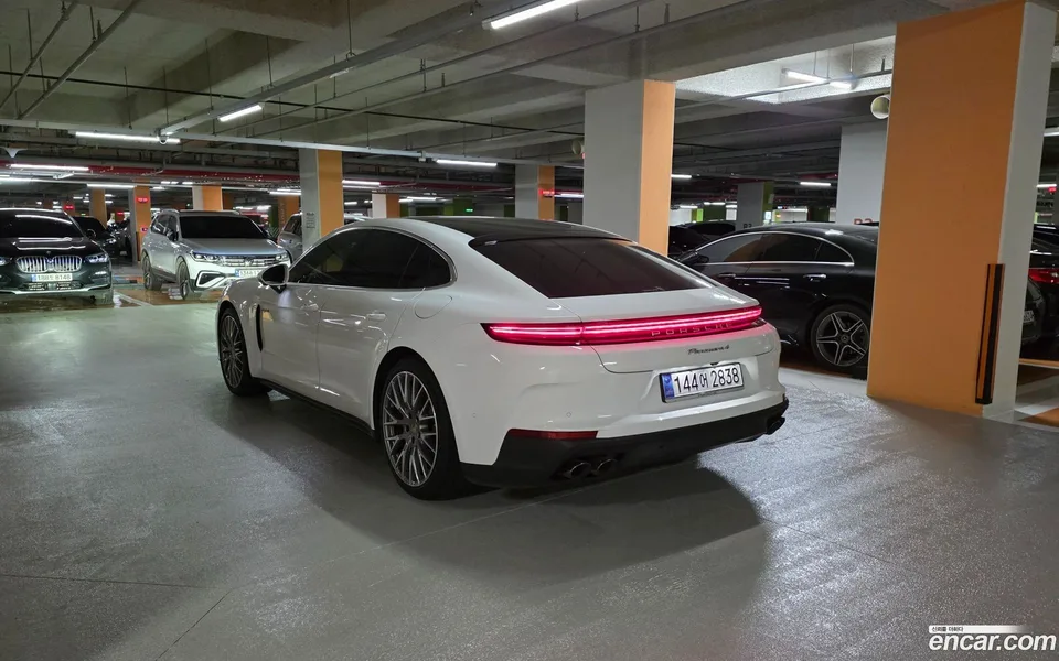Porsche Panamera (976) 2.9 AWD E- 2024 — thumbnail 4