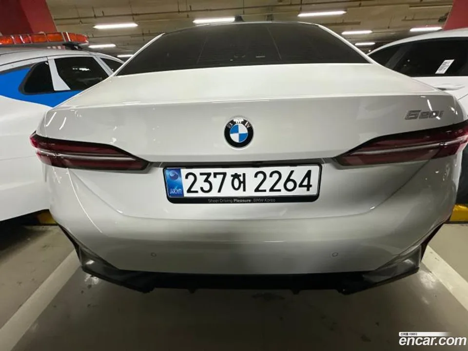 BMW 5 Series 520i M 2026 — thumbnail 4