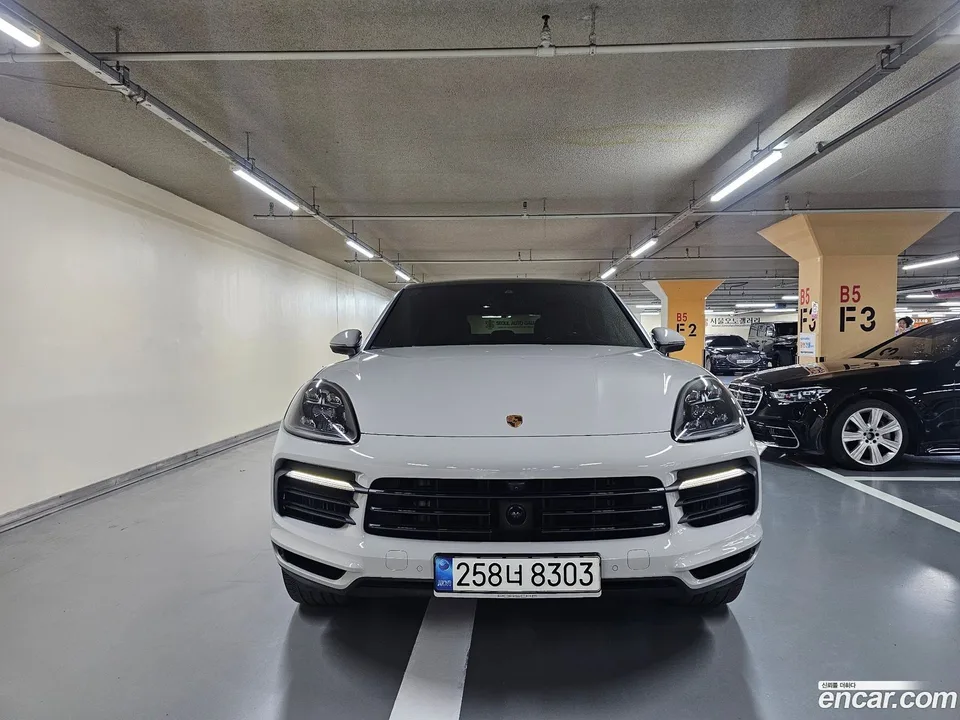 Porsche Cayenne 3.0 2022 — thumbnail 3