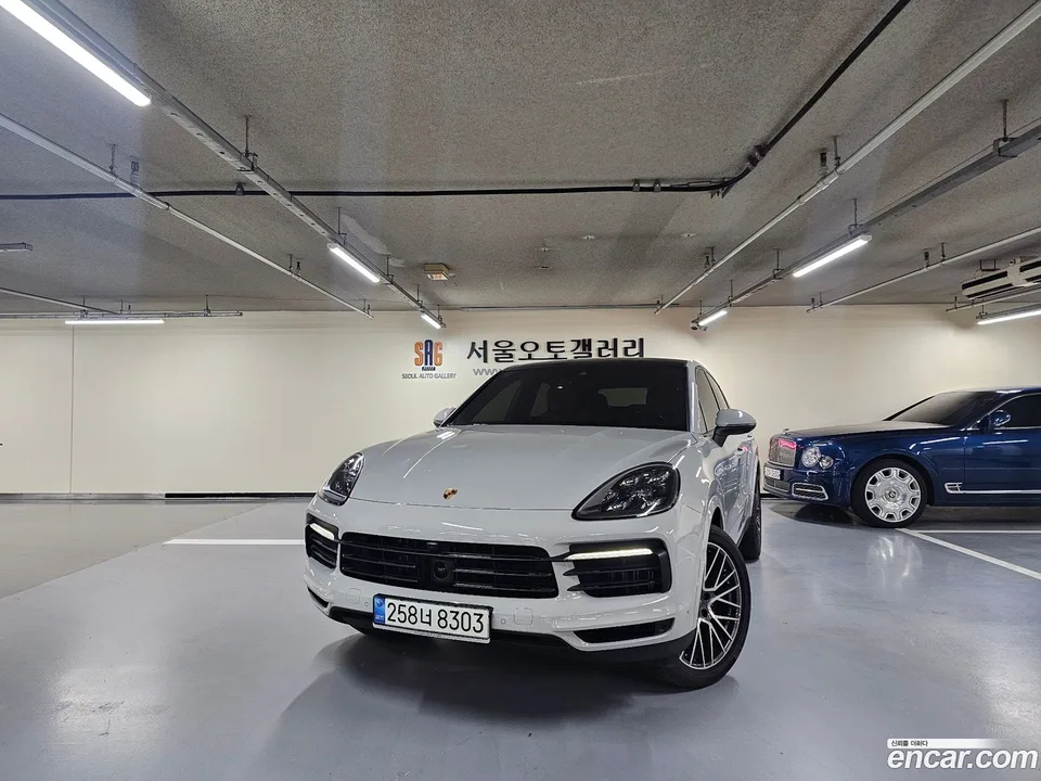 Porsche Cayenne 3.0 2022 — photo 1, buy with delivery to Moscow