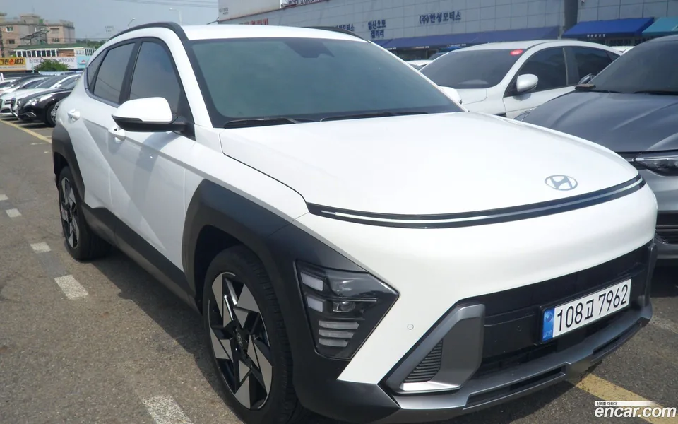 Hyundai Kona 1.6 2WD 2025 — photo 1, buy with delivery to Moscow