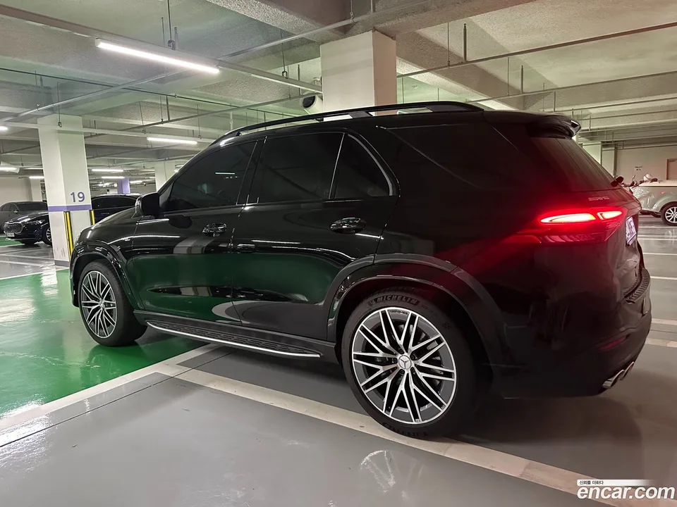 Mercedes-Benz GLE-Class AMG GLE53 4MATIC+ 2024 — thumbnail 4