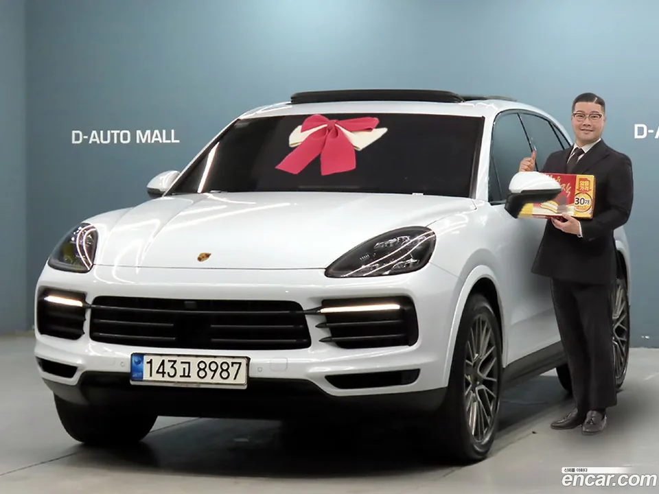 Porsche Cayenne 3.0 2023 — фото 1, купить с доставкой в Москву