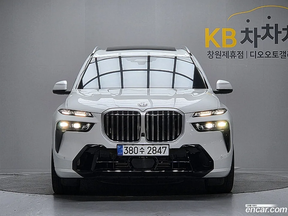 BMW X7 xDrive 40d M 6 2025 — thumbnail 3