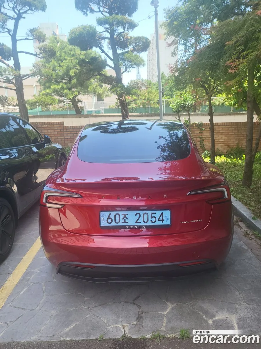 Tesla Model 3 AWD 2024 — thumbnail 2