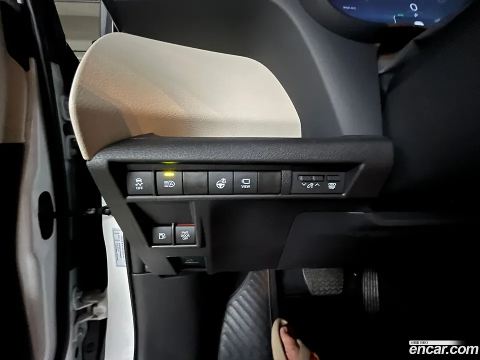 Toyota Sienna 2.5 AWD 2025 — thumbnail 2
