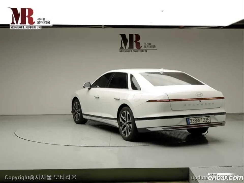 Hyundai Grandeur 2.5 2WD 2023 — thumbnail 4