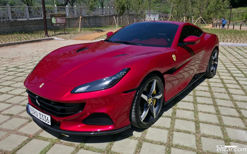 Ferrari Portofino M 3.9 V8 2023 — photo 1, buy with delivery to Moscow