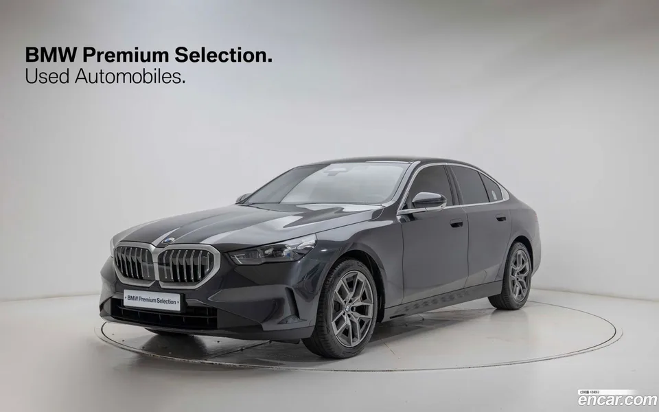 BMW 5 Series 2025
