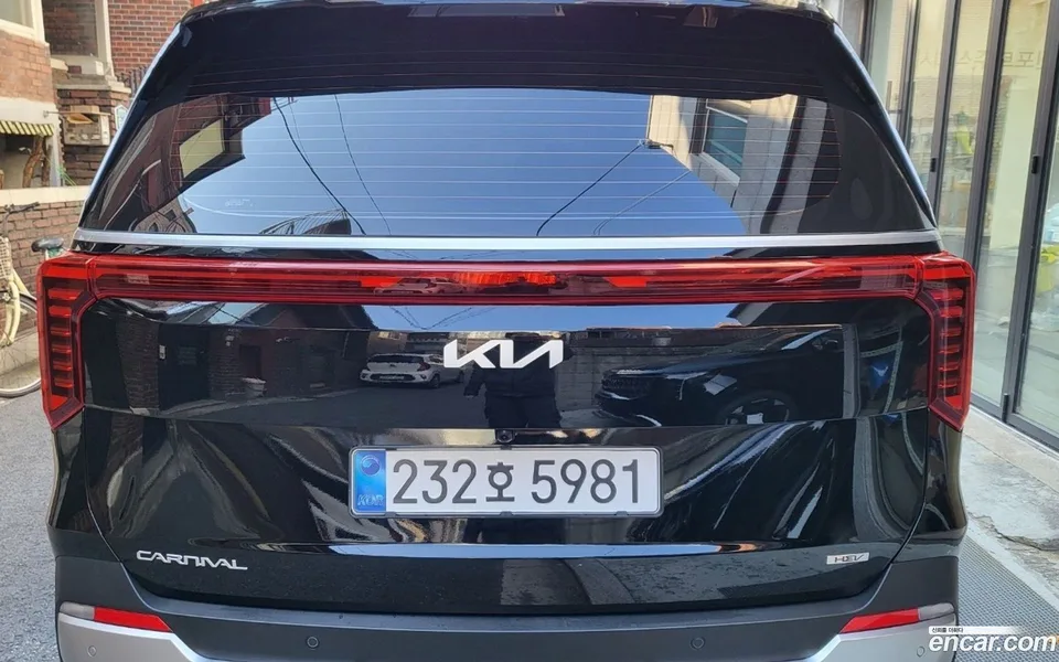 Kia Carnival HEV 9 2025 — thumbnail 4