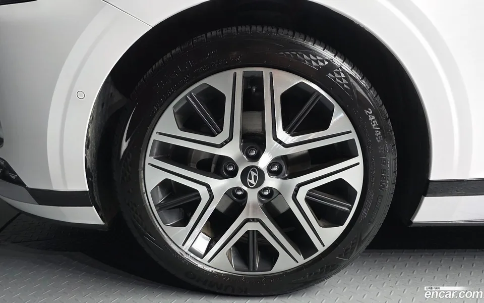 Hyundai Grandeur Hybrid 2023 — thumbnail 5
