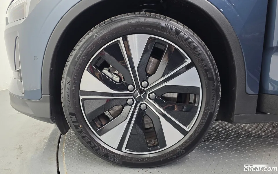 Polestar Polestar 2 2023 — thumbnail 5