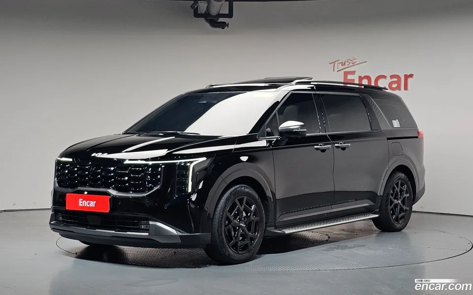 Kia Carnival HEV 9 2024 — photo 1, buy with delivery to Moscow