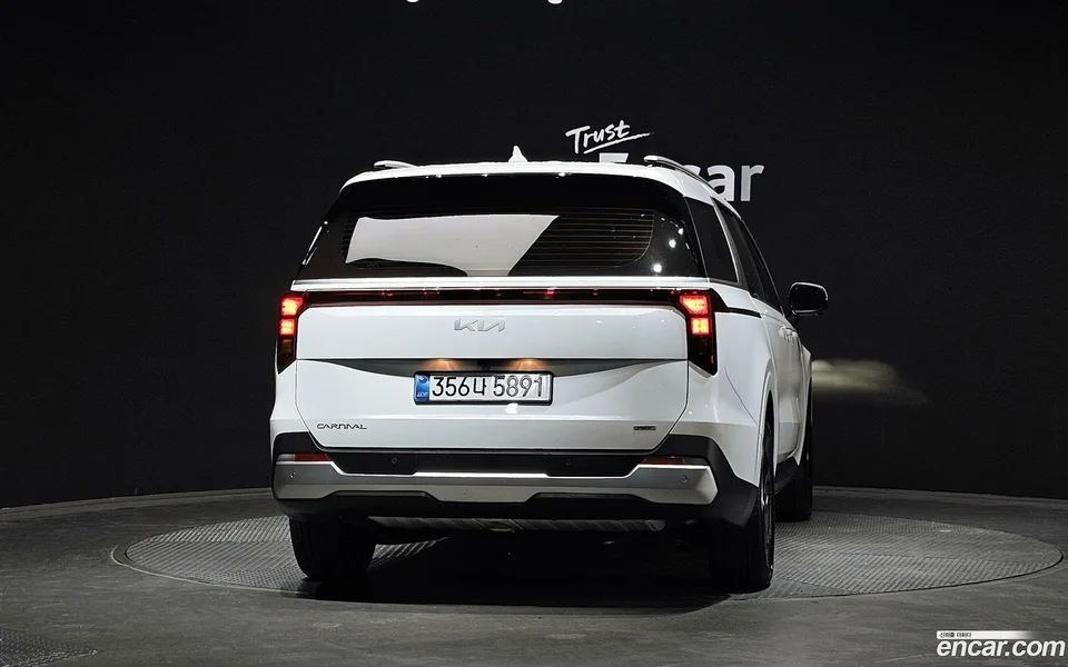 Kia Carnival HEV 9 2025 — thumbnail 4