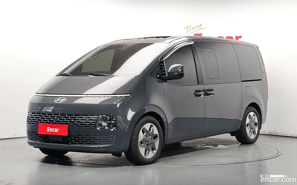 Hyundai Staria 4WD 9 2025 — фото 1, купить с доставкой в Москву
