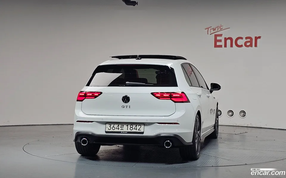 Volkswagen Golf 2.0 GTI 2024 — thumbnail 4
