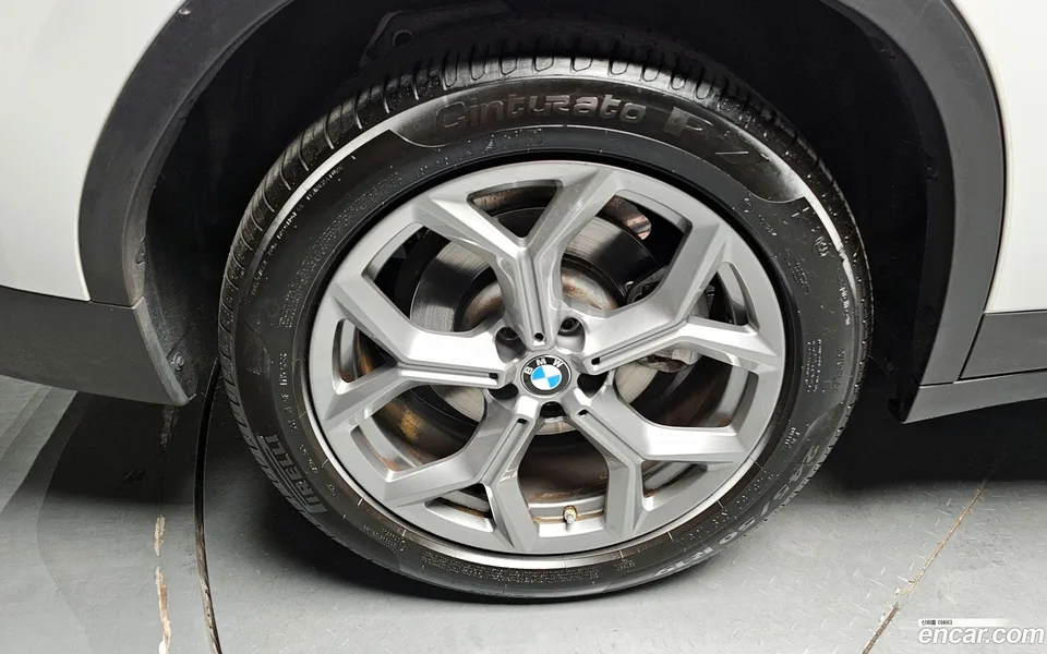 BMW X3 xDrive 20i 2022 — thumbnail 2
