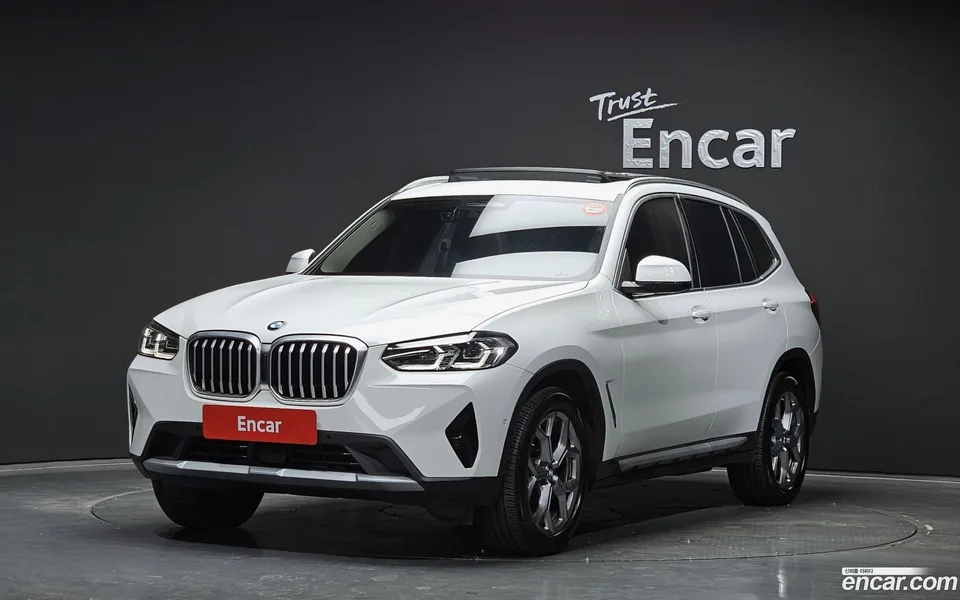 BMW X3 xDrive 20i 2022 — photo 1, buy with delivery to Moscow