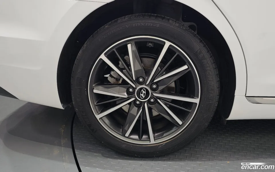 Hyundai Grandeur IG 3.3 2022 — thumbnail 2