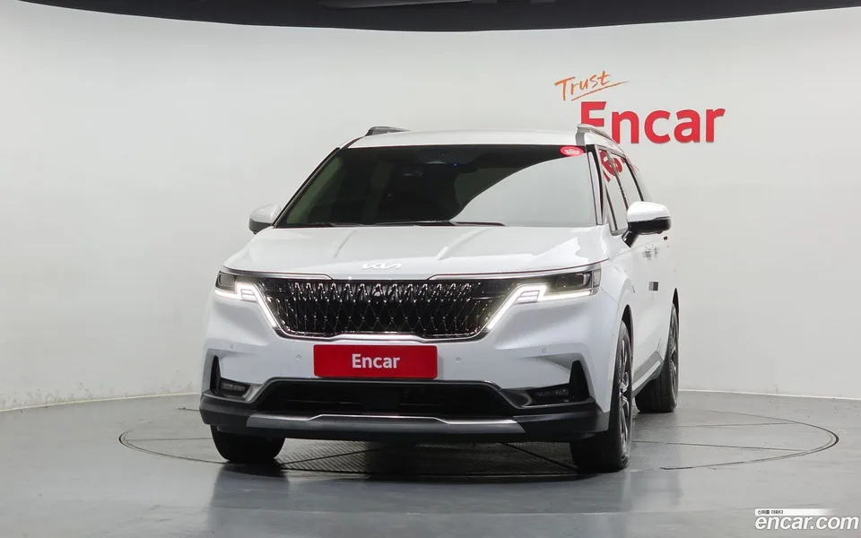 Kia Carnival 9 2022 — thumbnail 3