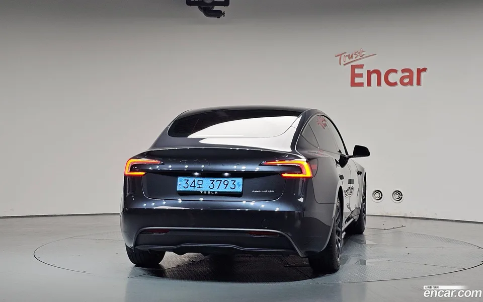Tesla Model 3 AWD 2024 — thumbnail 4