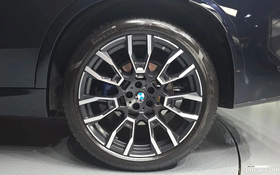 BMW X5 xDrive 40i M 2025 — thumbnail 5