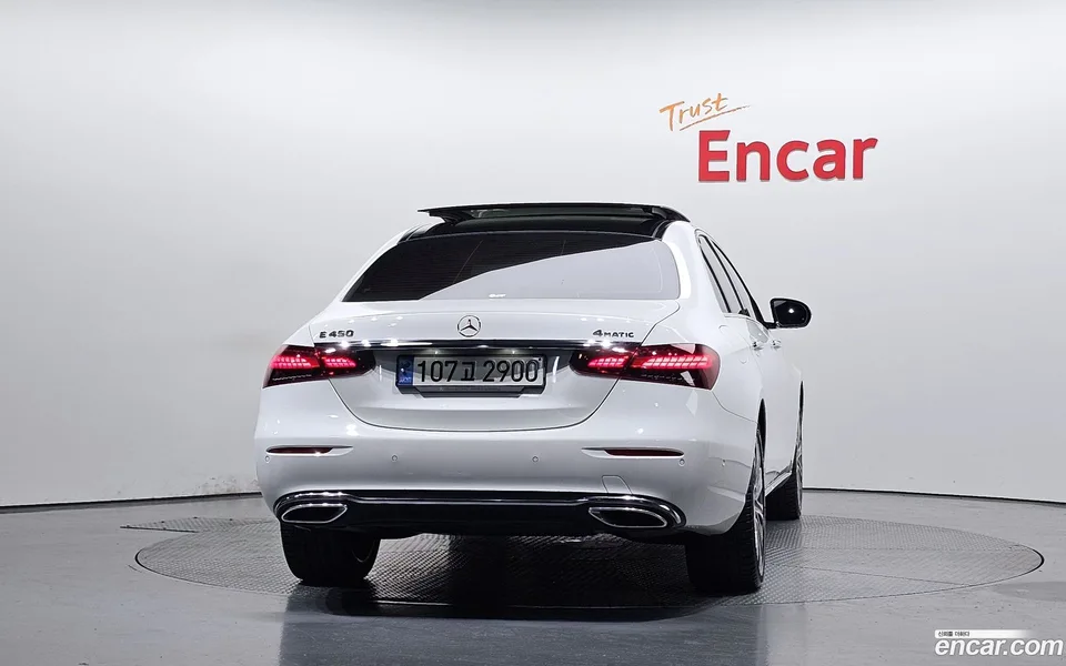Mercedes-Benz E-Class E450 4MATIC 2022 — миниатюра 4