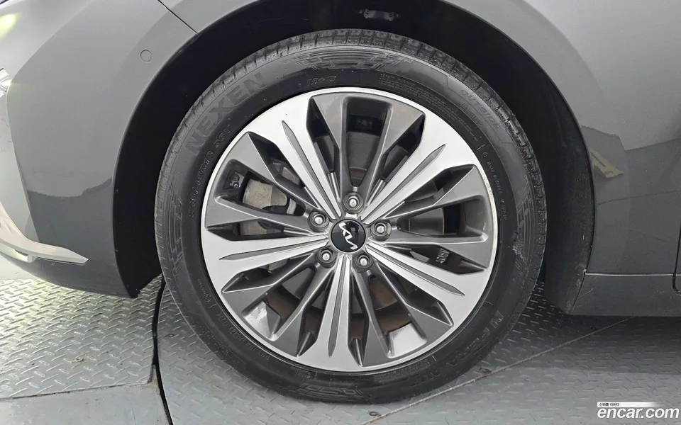 Kia K8 3.5 4WD 2022 — thumbnail 2