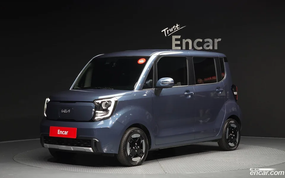 Kia Ray EV 2023 — photo 1, buy with delivery to Moscow