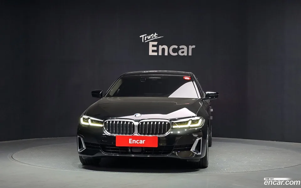 BMW 5 Series 523d xDrive 2022 — миниатюра 3