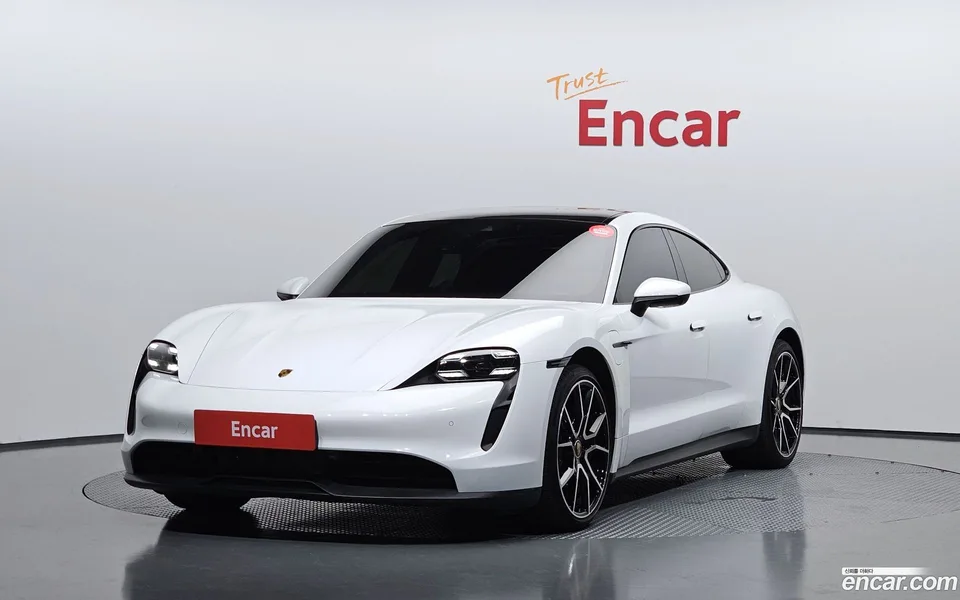 Porsche Taycan 2023 — photo 1, buy with delivery to Moscow