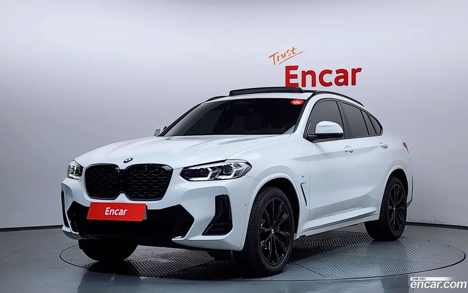 BMW X4 xDrive20i M 2025 — photo 1, buy with delivery to Moscow
