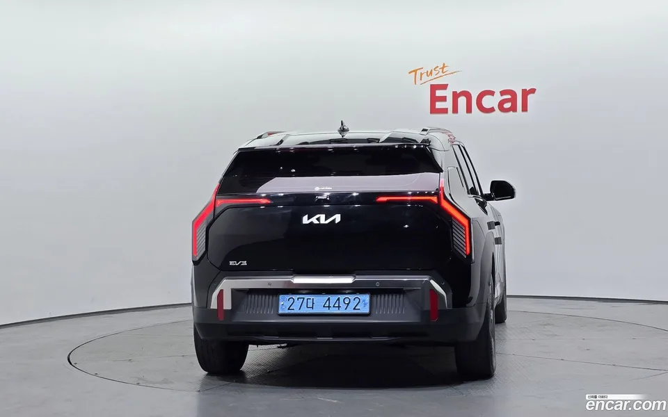 Kia EV3 2WD 2024 — thumbnail 4