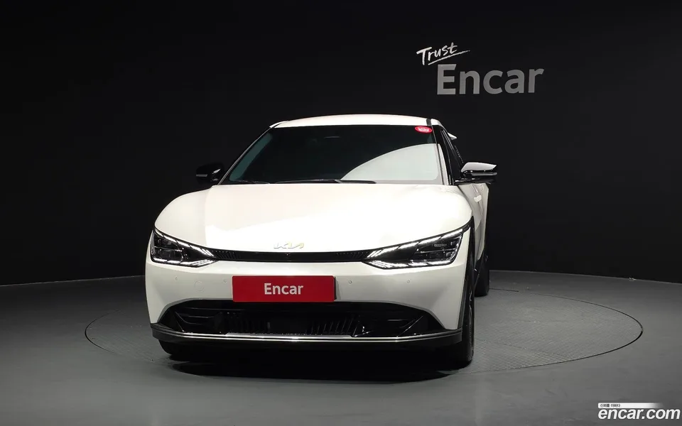 Kia EV6 2023 — thumbnail 3