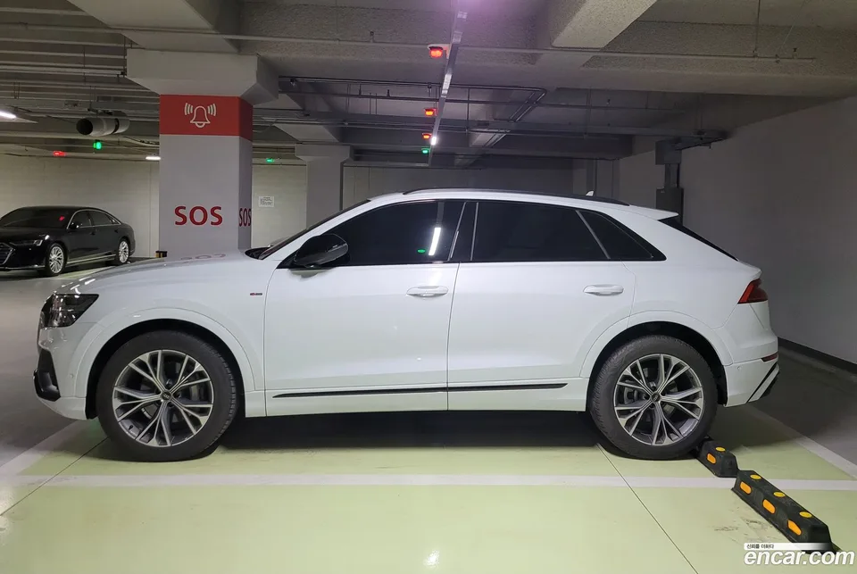 Audi Q8 (4M) 55 TFSI 2022 — thumbnail 3