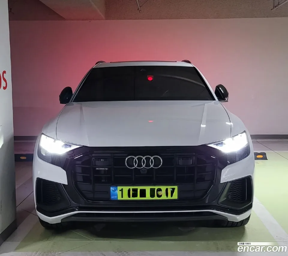 Audi Q8 (4M) 55 TFSI 2022 — photo 1, buy with delivery to Moscow