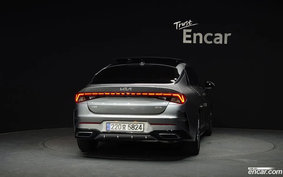 Kia K5 Hybrid 2023 — thumbnail 4