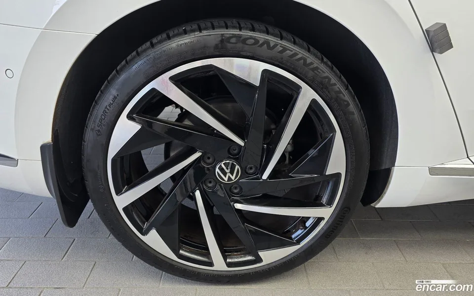 Volkswagen Arteon 2.0 TDI R-LINE 4 2022 — миниатюра 2