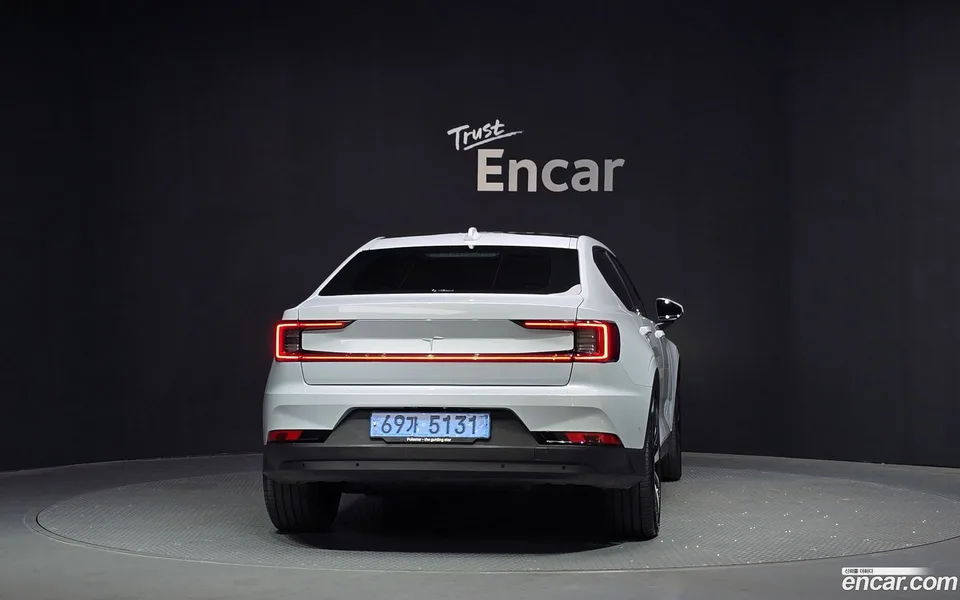 Polestar Polestar 2 2022 — thumbnail 4