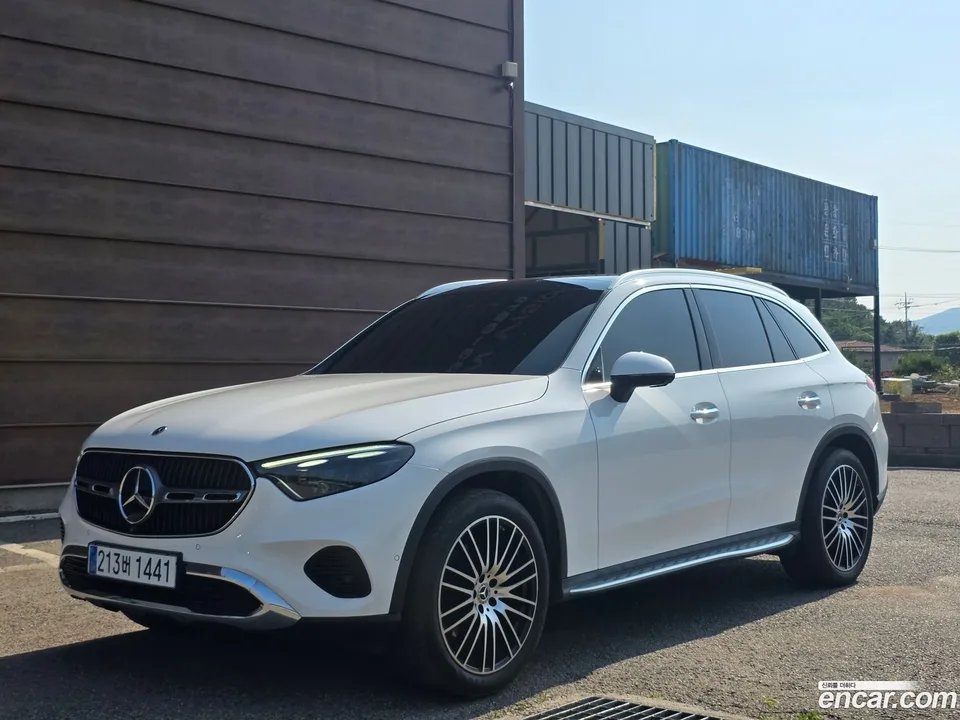 Mercedes-Benz GLC-Class GLC220 d 4MATIC 2023 — thumbnail 3
