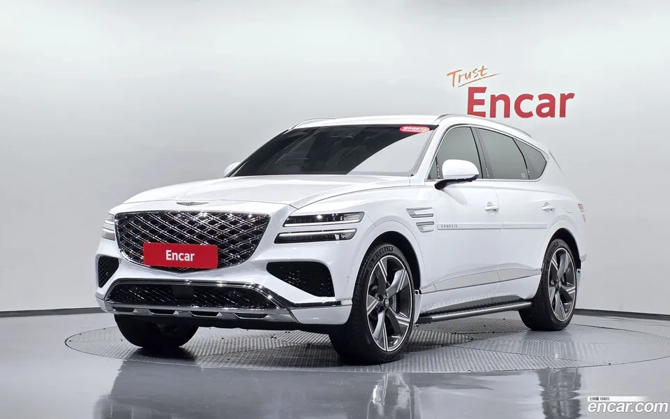 Genesis GV80 2.5T AWD 2025 — photo 1, buy with delivery to Moscow