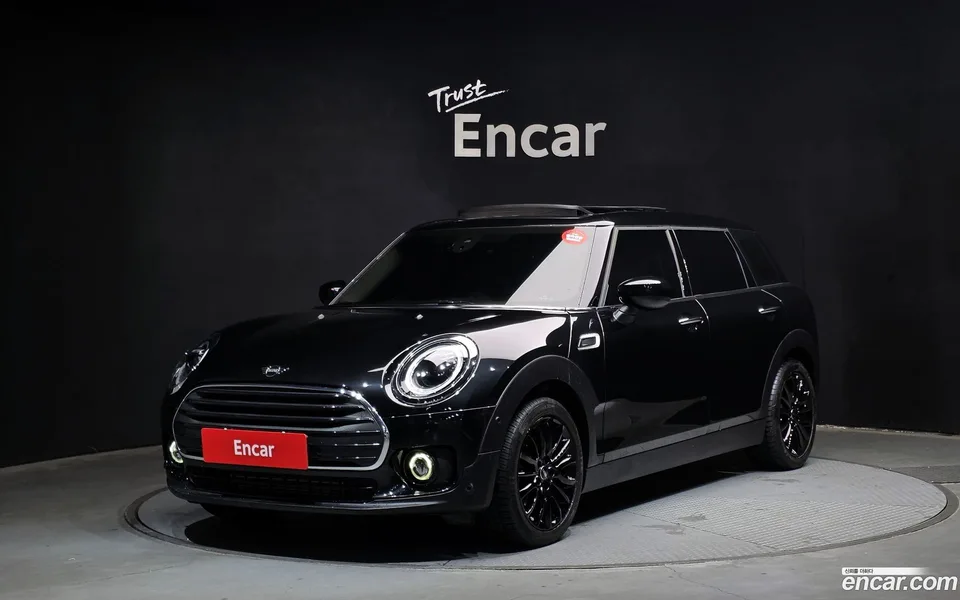 MINI Cooper Clubman 2024 — photo 1, buy with delivery to Moscow