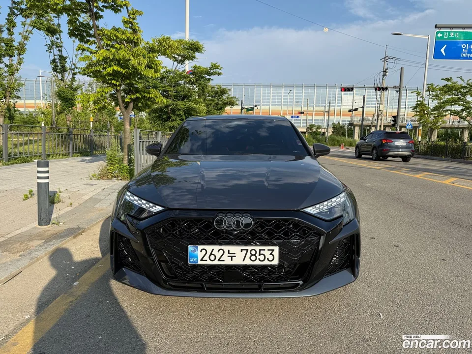 Audi RS3 (8Y) 2.5 TFSI 2026 — фото 1, купить с доставкой в Москву