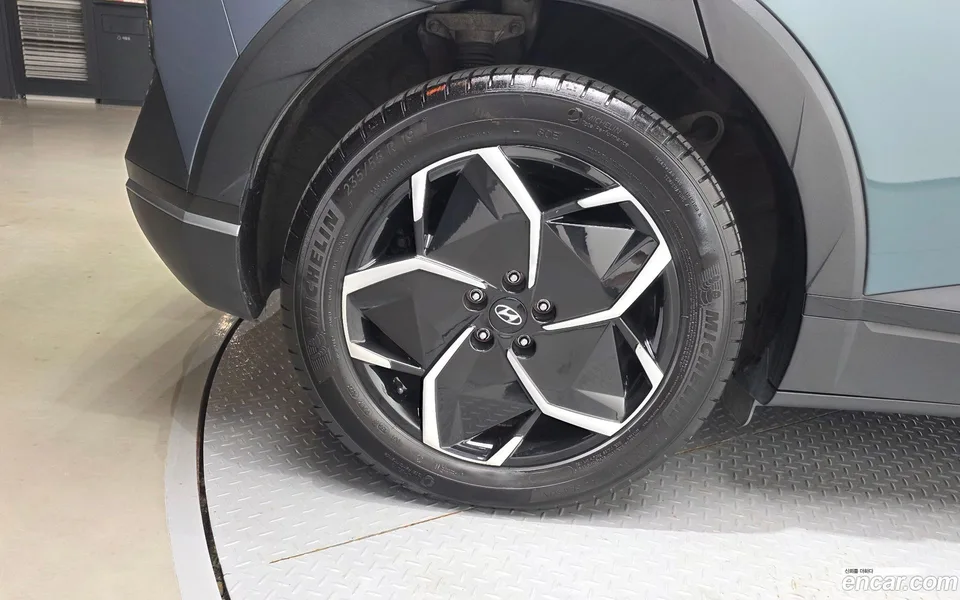 Hyundai Ioniq 5 2023 — thumbnail 2