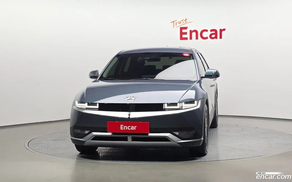 Hyundai Ioniq 5 2023 — thumbnail 3