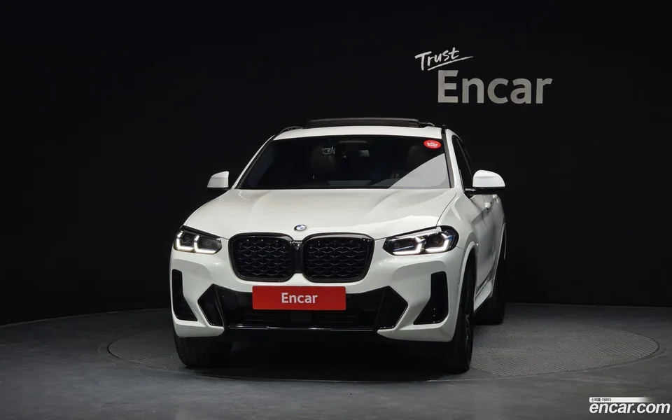 BMW X4 xDrive20i M 2023 — thumbnail 3