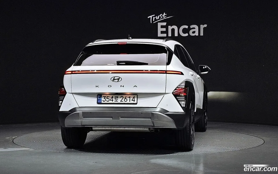 Hyundai Kona 1.6 2WD 2023 — thumbnail 4