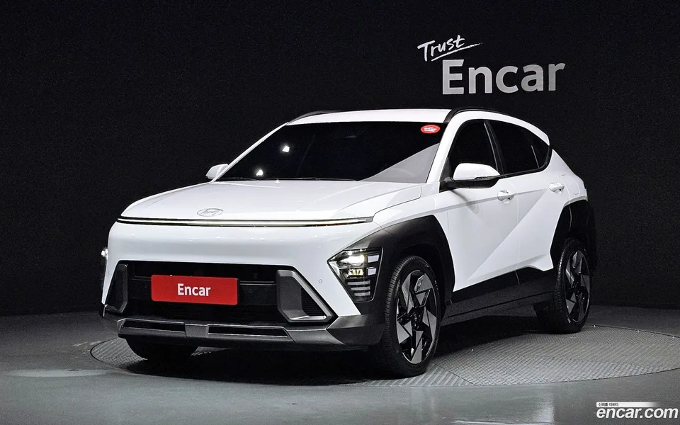 Hyundai Kona 1.6 2WD 2023 — photo 1, buy with delivery to Moscow